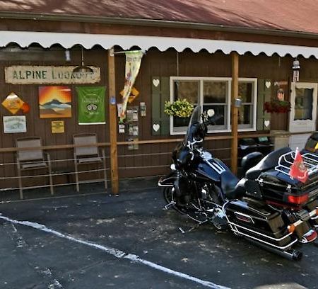 Alpine Inn Little Switzerland Eksteriør billede