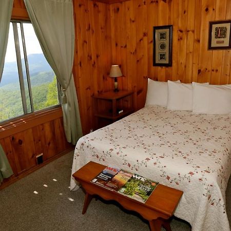 Alpine Inn Little Switzerland Eksteriør billede