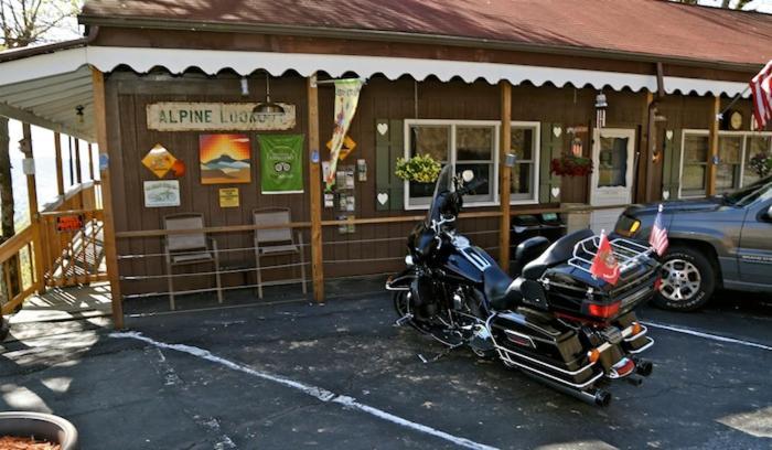 Alpine Inn Little Switzerland Eksteriør billede