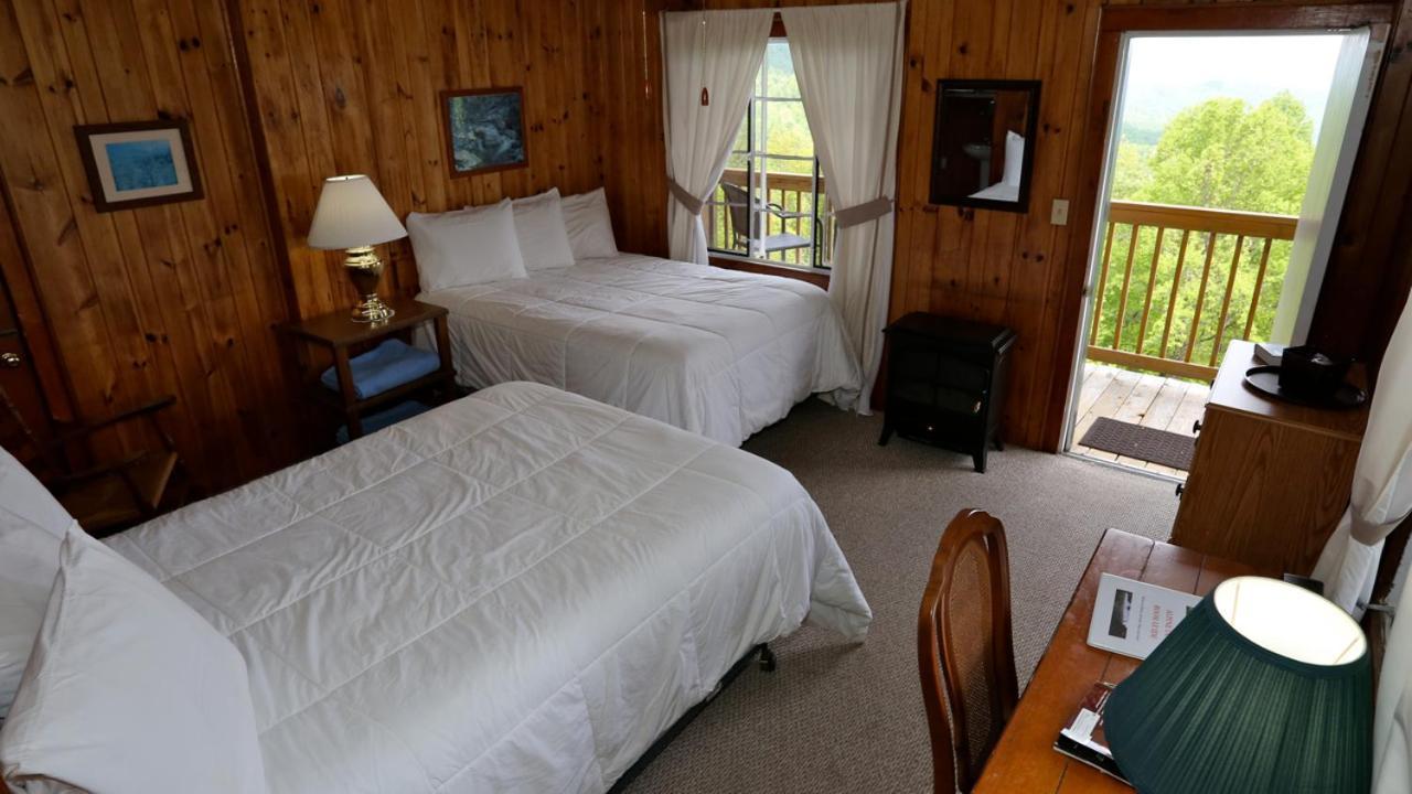 Alpine Inn Little Switzerland Eksteriør billede
