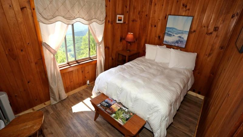 Alpine Inn Little Switzerland Eksteriør billede