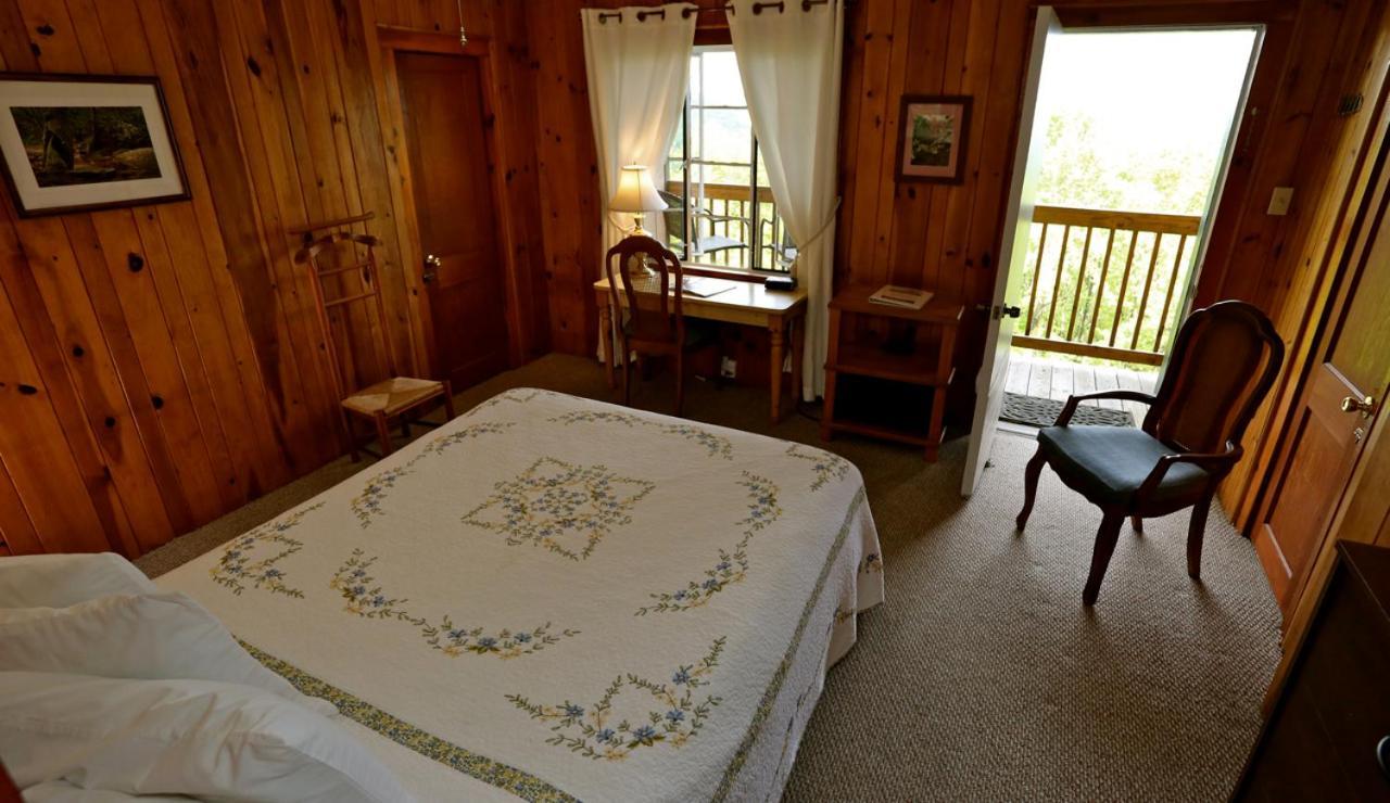 Alpine Inn Little Switzerland Eksteriør billede